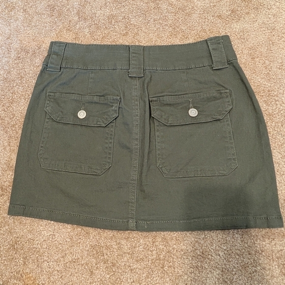 Mini skirt - Picture 2 of 3